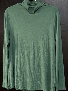 Papillon Women’s Lightweight Bamboo High Collar Long-Sleeve in Olive Green Sz M